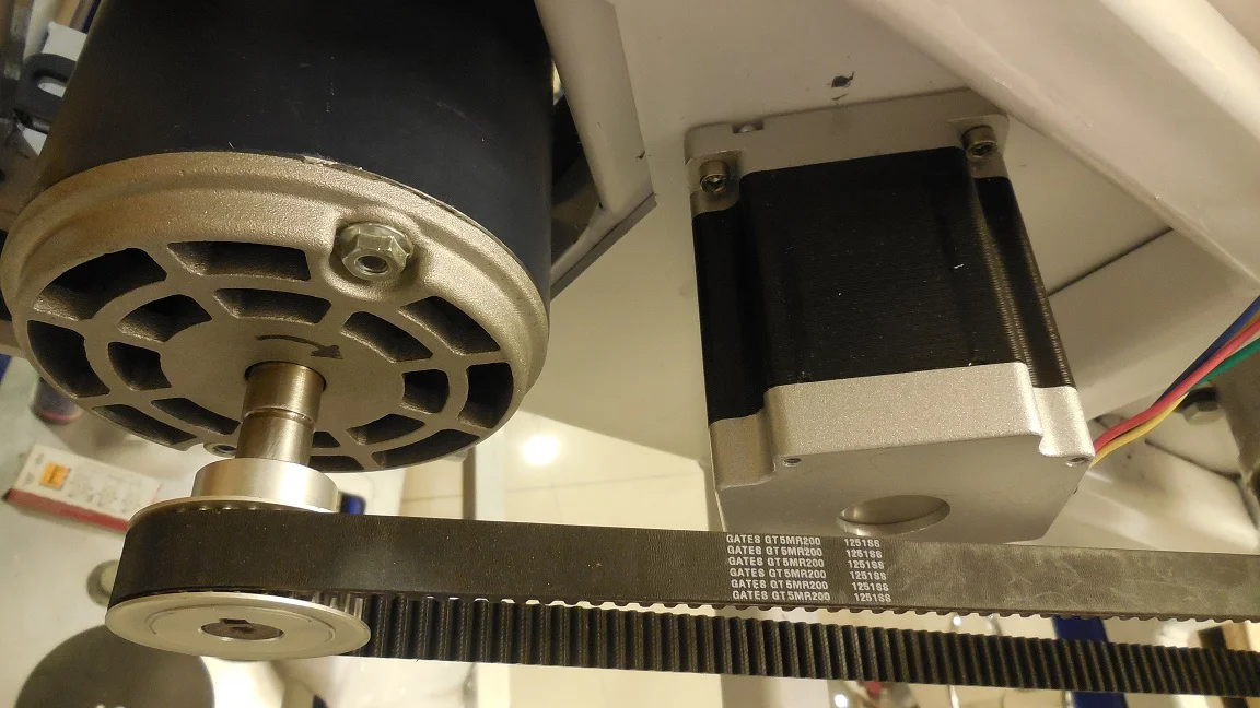 Drive & Step motors & belt sml.webp